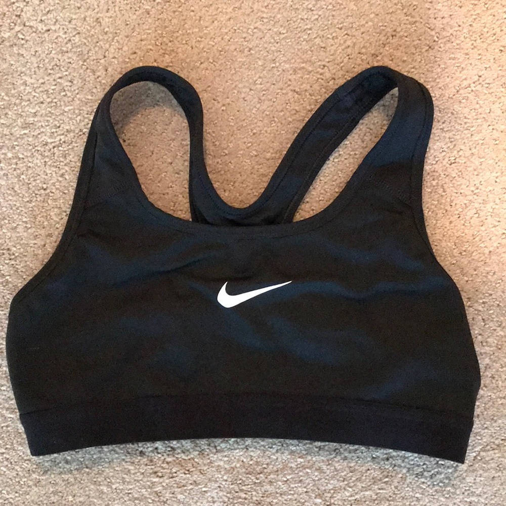 Black Nike sports bra